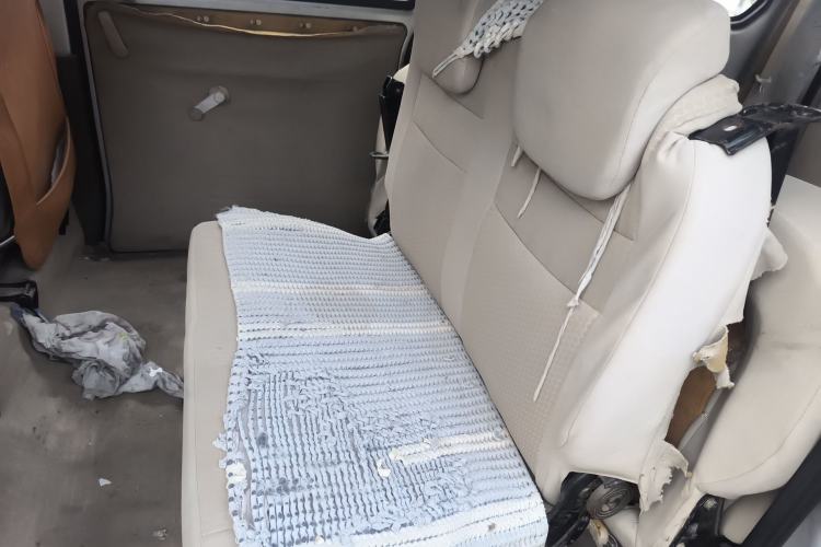 Used FAW Jiabao V80 2014 1.5L Extended All-in-One Standard Version Left Rear Seat