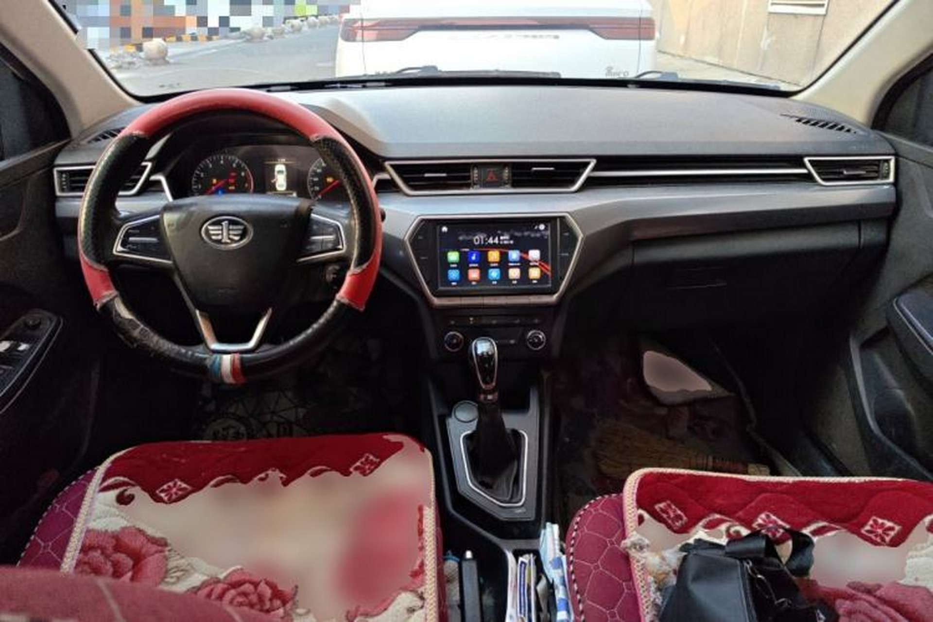 Used FAW Junpai A50 2018 1.5L Manual Comfort Model Center Console