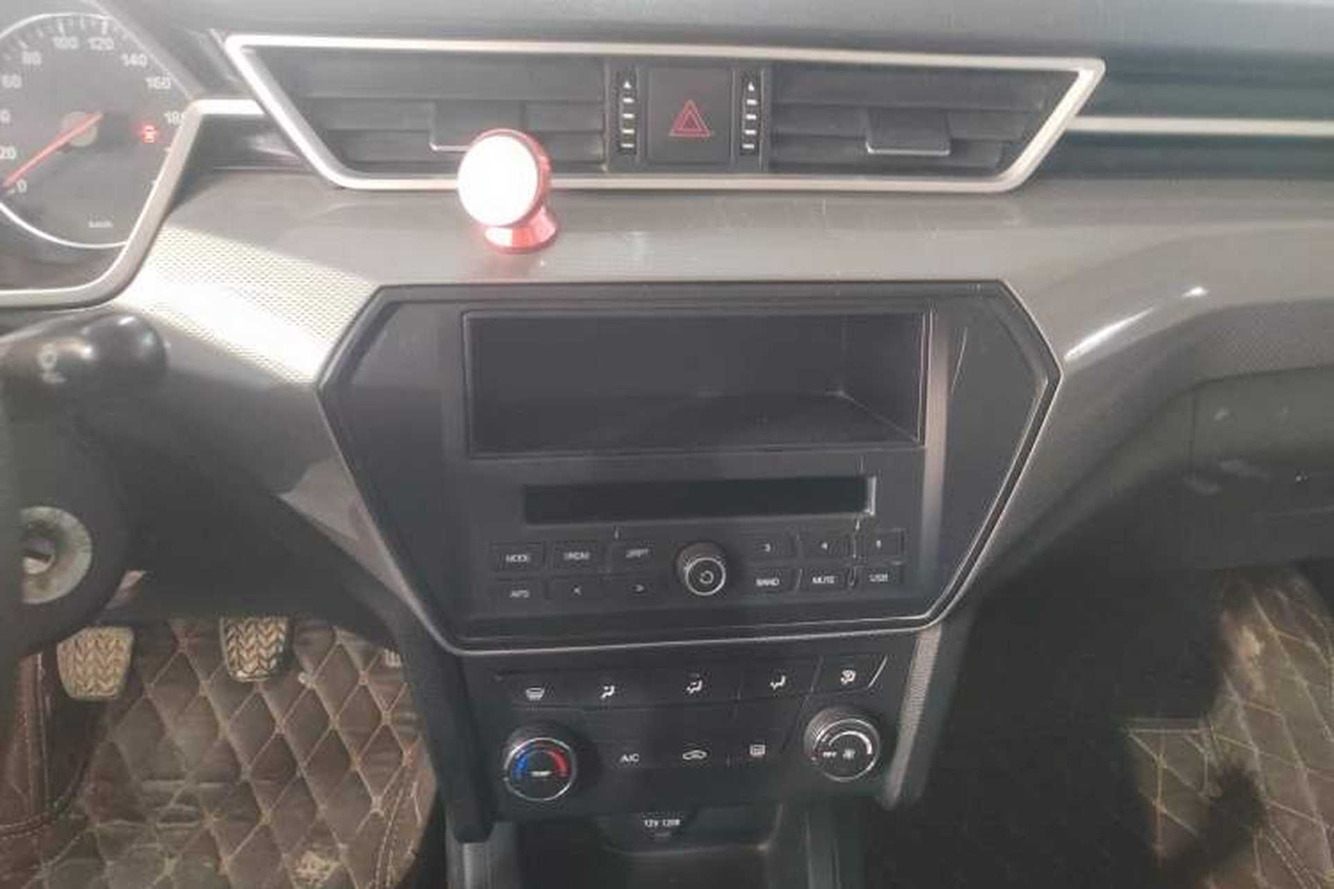 Used FAW Junpai A50 2018 1.5L Manual Standard Edition Audio And AC Panel