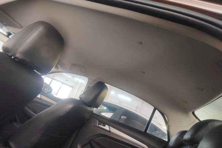 Used FAW Junpai A50 2018 1.5L Manual Standard Edition Headliner