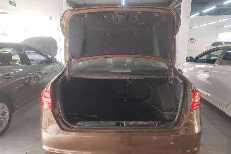 Used FAW Junpai A50 2018 1.5L Manual Standard Edition Trunk