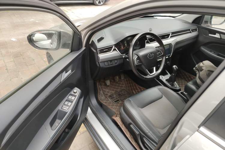 Used FAW Junpai A50 2018 1.5L Manual Luxury Model Driver Seat