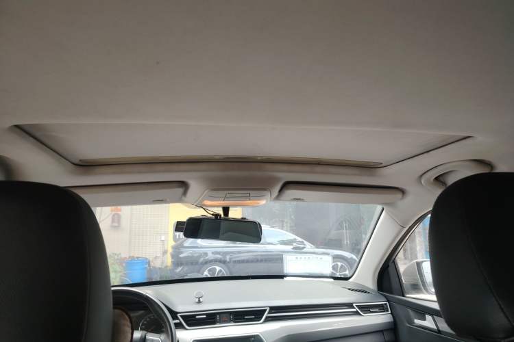 Used FAW Junpai A50 2018 1.5L Manual Luxury Model Headliner