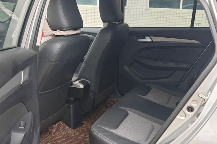 Used FAW Junpai A50 2018 1.5L Manual Luxury Model Interior 3