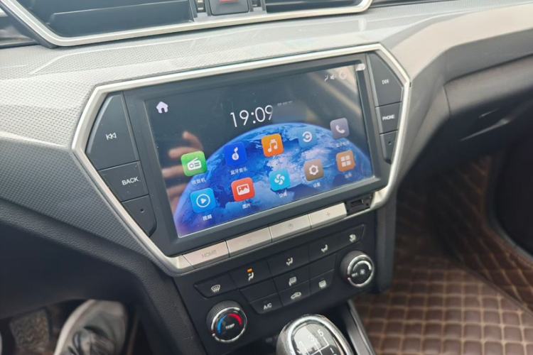 Used FAW Junpai A50 2018 1.5L Manual Luxury Model Interior 4