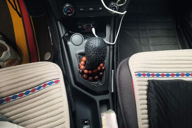 Used FAW Junpai A50 2018 1.5L Manual Standard Edition Gear Lever