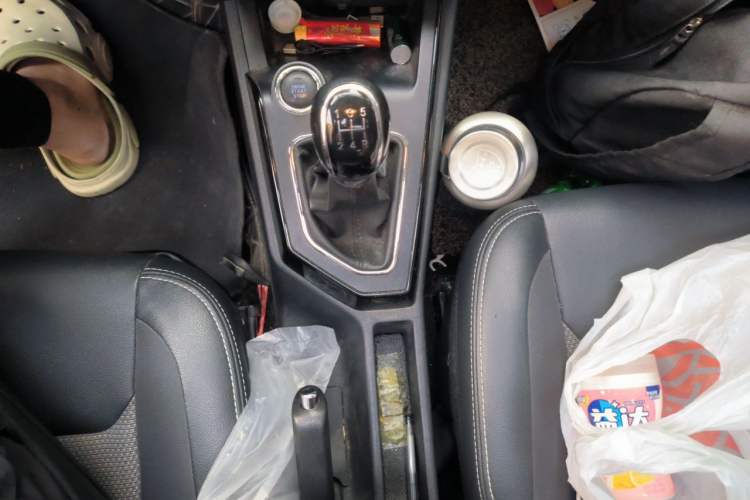 Used FAW Junpai A50 2018 1.5L Manual Luxury Model Gear Lever