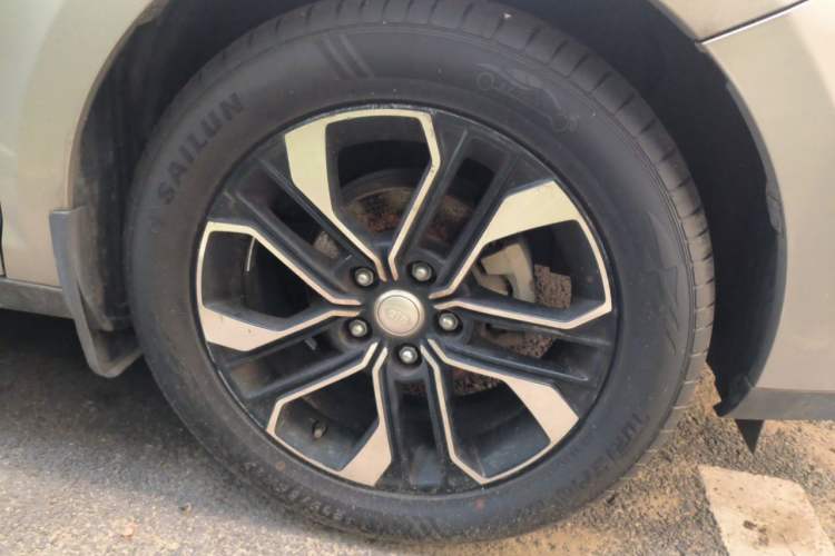 Used FAW Junpai A50 2018 1.5L Manual Luxury Model Right Front Wheel Hub