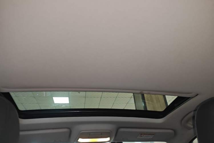 Used FAW Junpai A50 2018 1.5L Manual Luxury Model Headliner