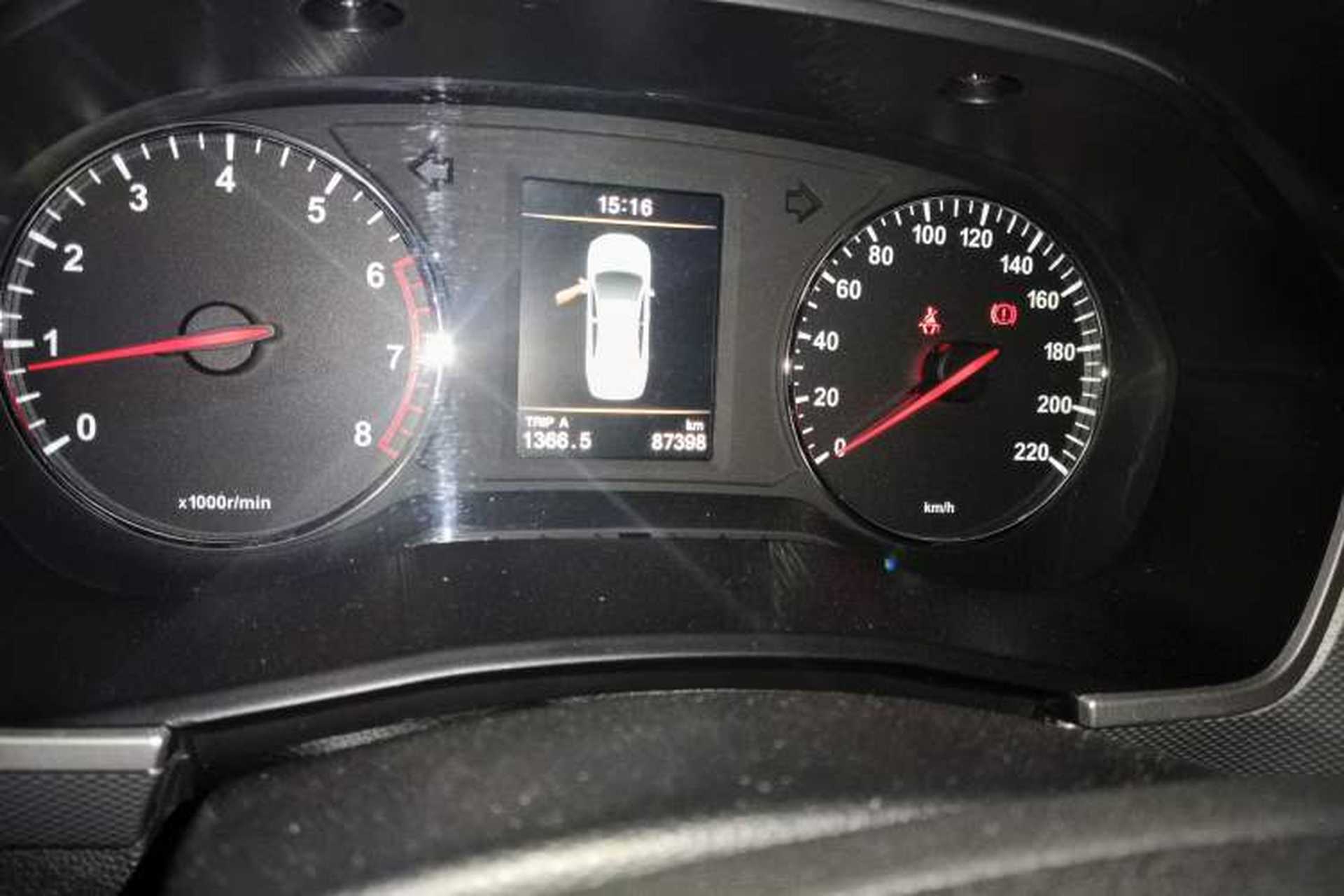 Used FAW Junpai A50 2018 1.5L Manual Comfort Model Odometer Close Up