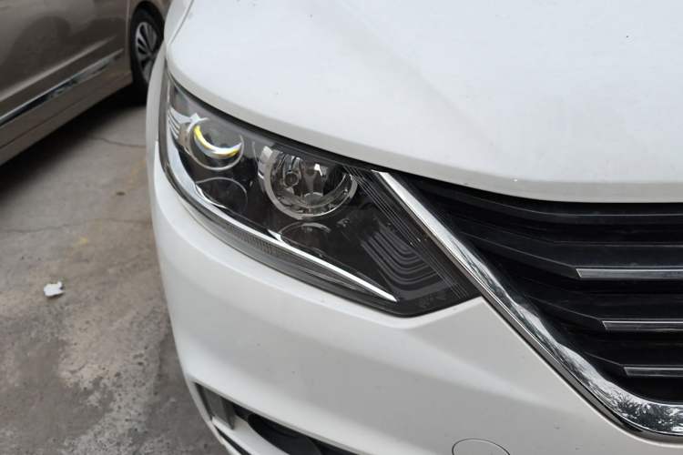 Used FAW Junpai A50 2018 1.5L Manual Comfort Model Right Front Headlight