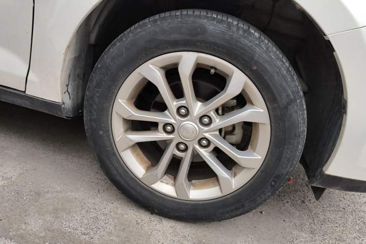 Used FAW Junpai A50 2018 1.5L Manual Comfort Model Right Front Wheel Hub