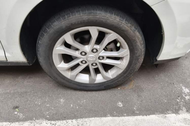 Used FAW Junpai A50 2018 1.5L Manual Comfort Model Right Front Wheel Hub