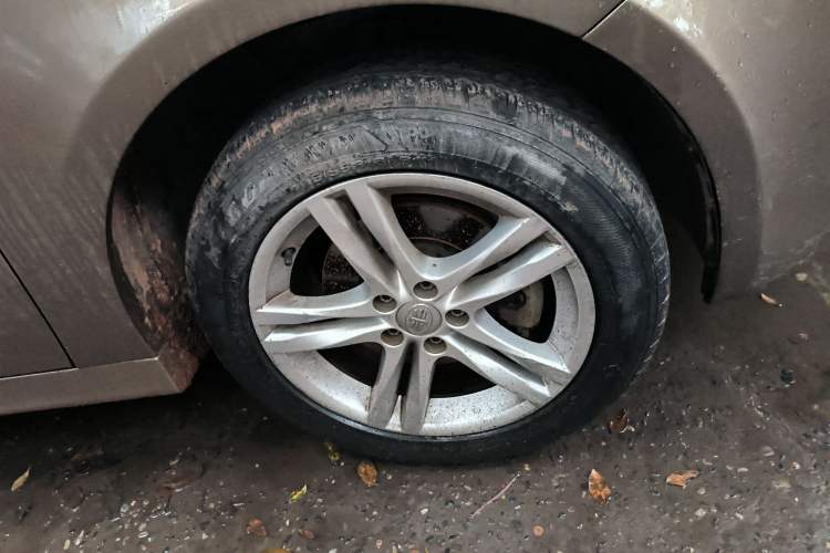 Used FAW Junpai A70 2016 1.6L Manual Tech Model Right Front Wheel Hub