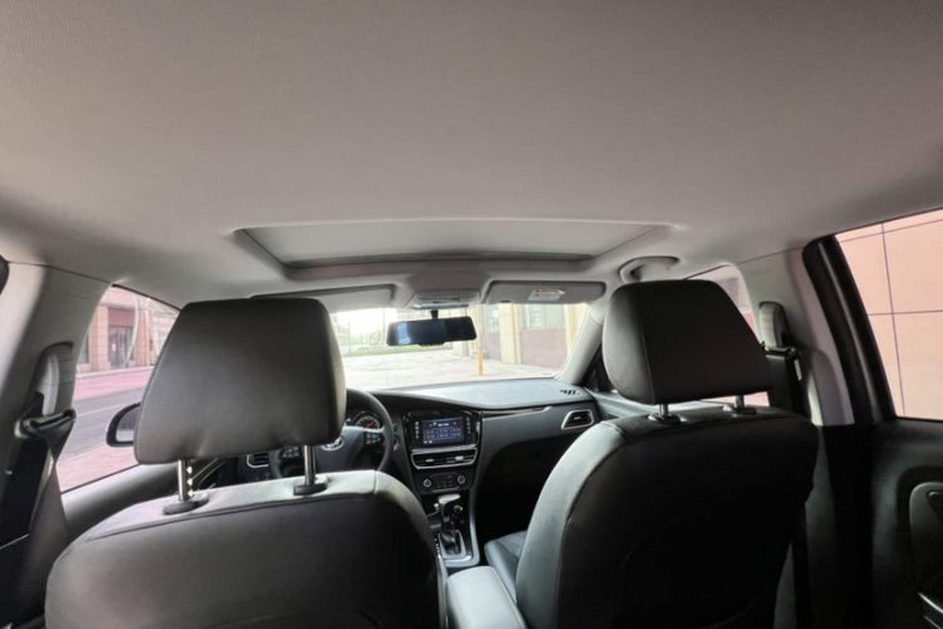 Used FAW Junpai A70 2016 1.6L Automatic Luxury Model Headliner