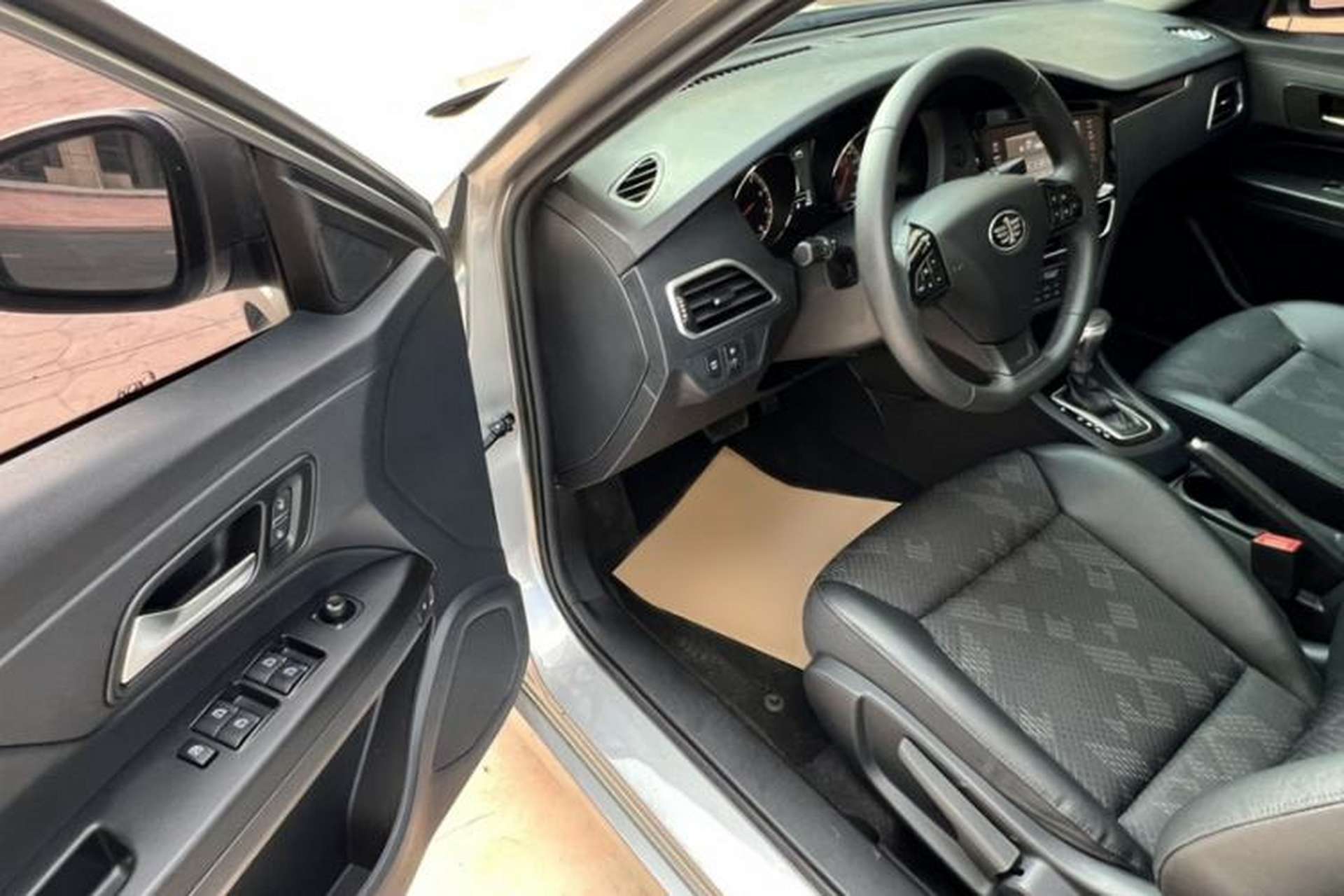Used FAW Junpai A70 2016 1.6L Automatic Luxury Model Interior 1