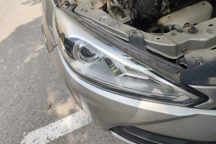 Used FAW Junpai A70 2016 1.6L Automatic Base Version Right Front Headlight