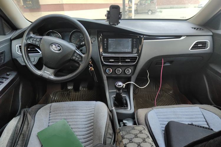 Used FAW Junpai A70 2016 1.6L Manual Tech Model Center Console