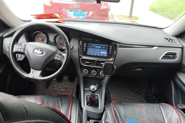 Used FAW Junpai A70 2016 1.6L Manual Tech Model Center Console