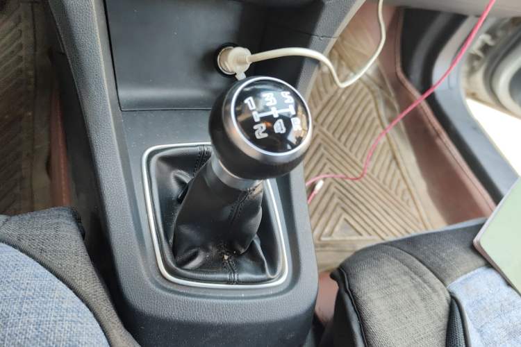 Used FAW Junpai A70 2016 1.6L Manual Tech Model Gear Lever