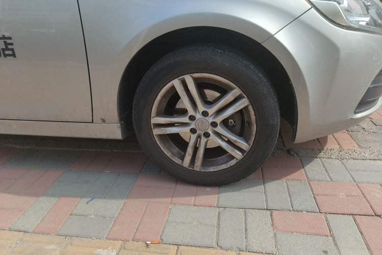 Used FAW Junpai A70 2016 1.6L Manual Tech Model Right Front Wheel Hub