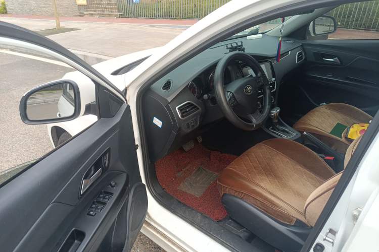 Used FAW Junpai A70 2016 1.6L Automatic Tech Version Driver Seat