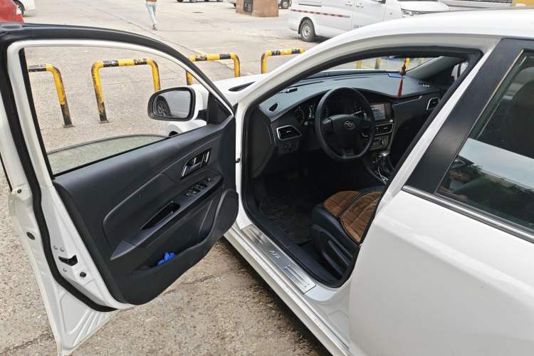 Used FAW Junpai A70 2016 1.6L Automatic Luxury Model Driver Seat
