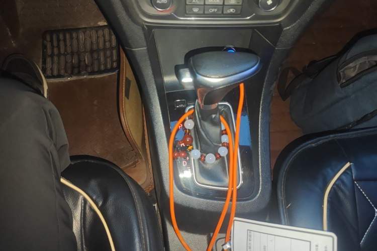 Used FAW Junpai A70 2016 1.6L Automatic Luxury Model Gear Lever