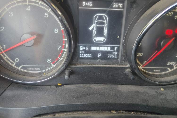 Used FAW Junpai A70 2016 1.6L Automatic Luxury Model Odometer Close Up