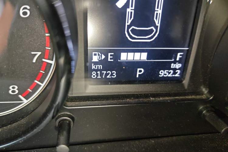 Used FAW Junpai A70 2016 1.6L Automatic Luxury Model Odometer Close Up