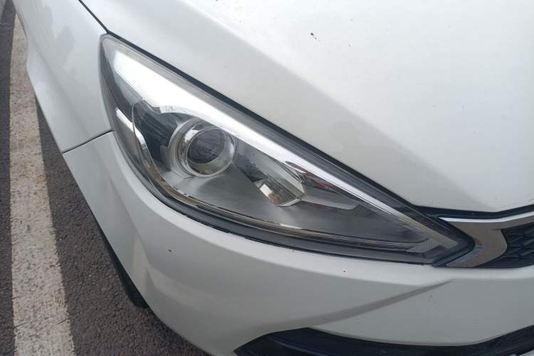 Used FAW Junpai A70 2016 1.6L Automatic Tech Version Right Front Headlight
