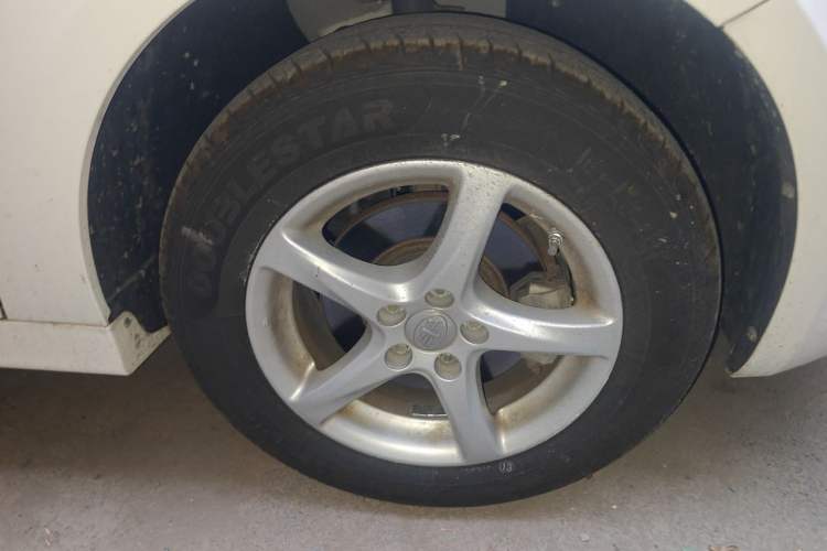 Used FAW Junpai A70 2016 1.6L Automatic Base Version Right Front Wheel Hub