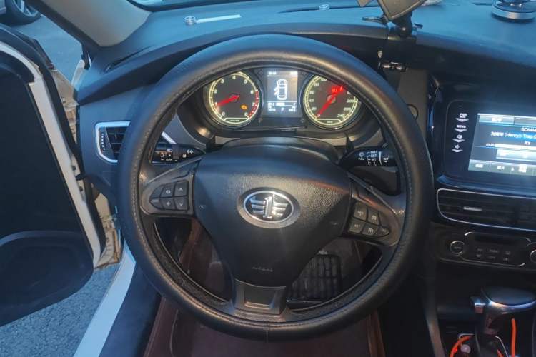 Used FAW Junpai A70 2016 1.6L Automatic Luxury Model Steering Wheel