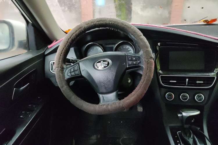 Used FAW Junpai A70 2016 1.6L Automatic Tech Version Steering Wheel