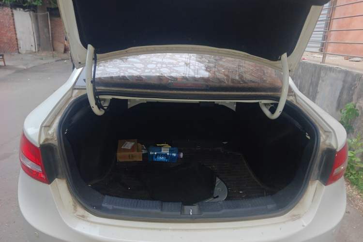 Used FAW Junpai A70 2016 1.6L Automatic Base Version Trunk