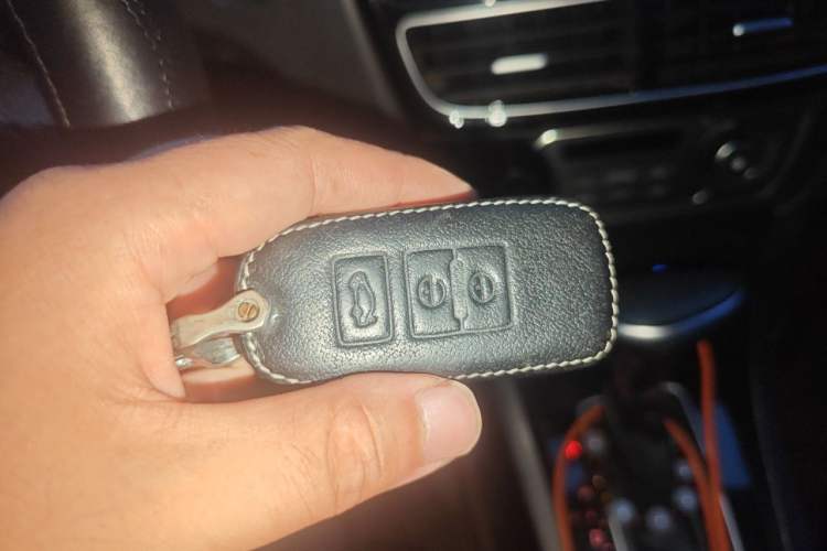 Used FAW Junpai A70 2016 1.6L Automatic Luxury Model Vehicle Key