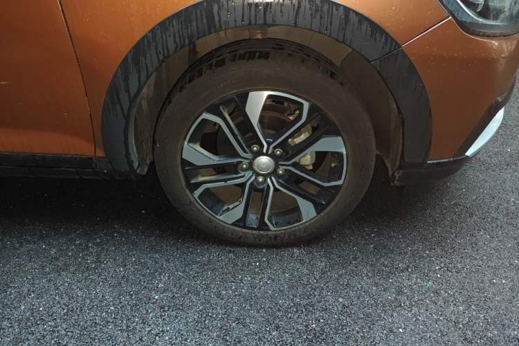 Used FAW Junpai CX65 2018 1.5L Manual Comfort Model Right Front Wheel Hub