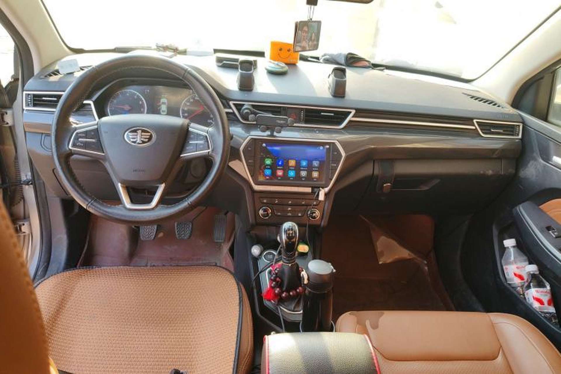 Used FAW Junpai CX65 2018 1.5L Manual Luxury Model Center Console