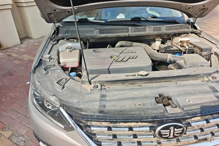 Used FAW Junpai CX65 2018 1.5L Manual Luxury Model Engine Bay Right