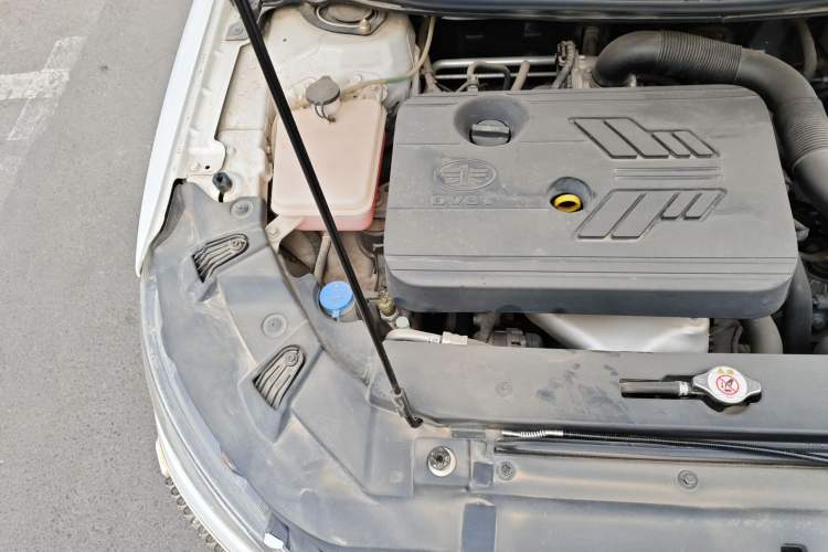 Used FAW Junpai CX65 2018 1.5L Manual Comfort Model Engine Bay Right