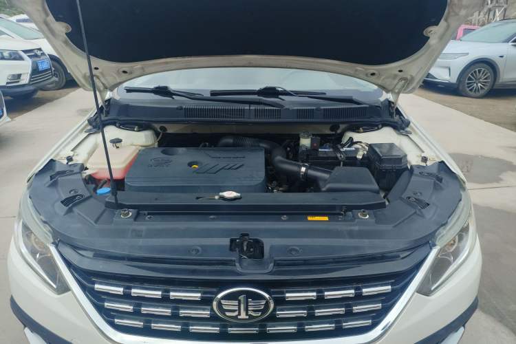 Used FAW Junpai CX65 2018 1.5L Manual Comfort Model Engine Bay