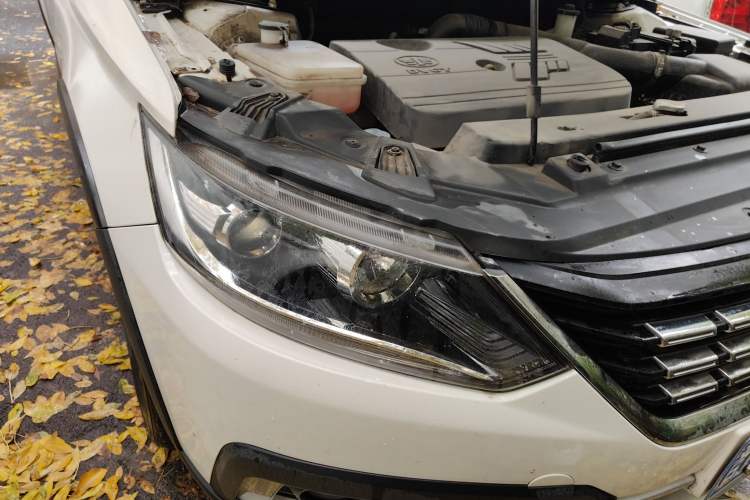 Used FAW Junpai CX65 2018 1.5L Manual Comfort Model Right Front Headlight