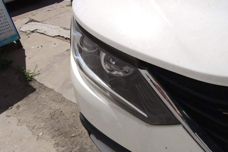 Used FAW Junpai CX65 2018 1.5L Manual Comfort Model Right Front Headlight
