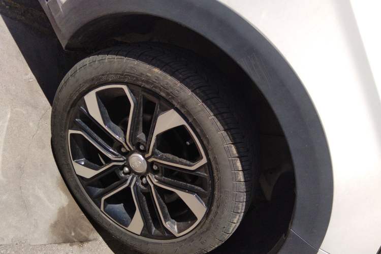 Used FAW Junpai CX65 2018 1.5L Manual Comfort Model Right Front Wheel Hub
