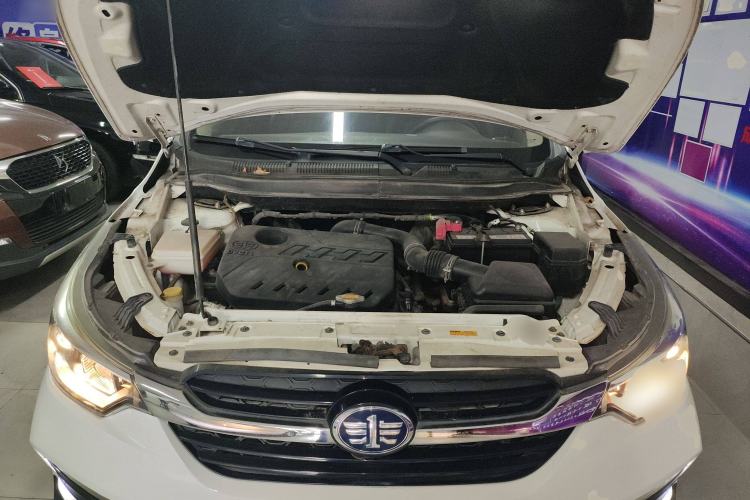 Used FAW Junpai D60 2017 1.5L Manual Luxury Version Engine Bay