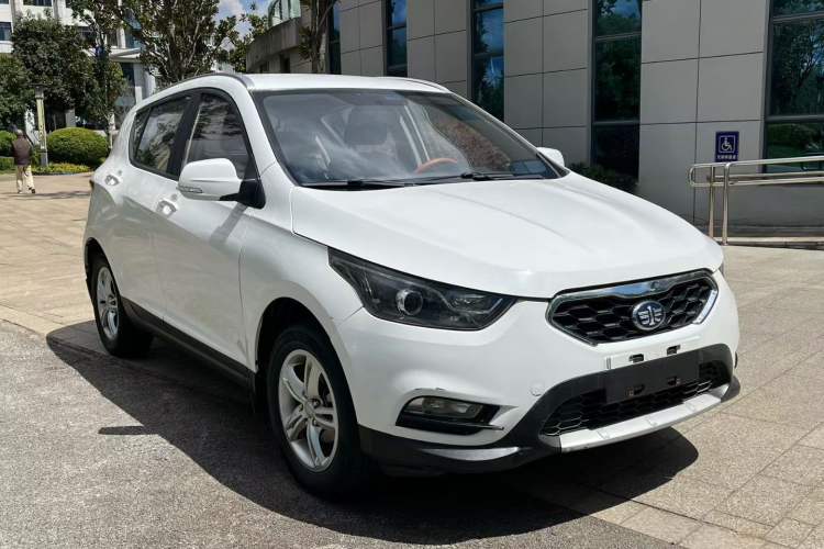Used FAW Junpai D60 2015 1.5L Manual Standard Edition Exterior 1