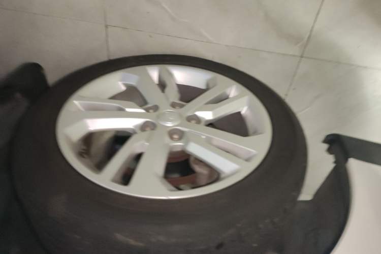 Used FAW Junpai D60 2017 1.5L Manual Luxury Version Left Front Wheel Hub