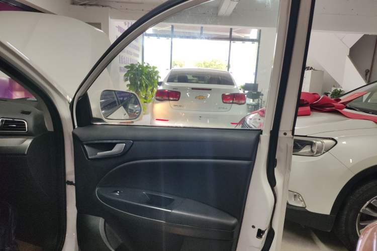 Used FAW Junpai D60 2017 1.5L Manual Luxury Version Right Front Door Interior
