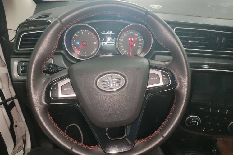 Used FAW Junpai D60 2017 1.5L Manual Luxury Version Steering Wheel