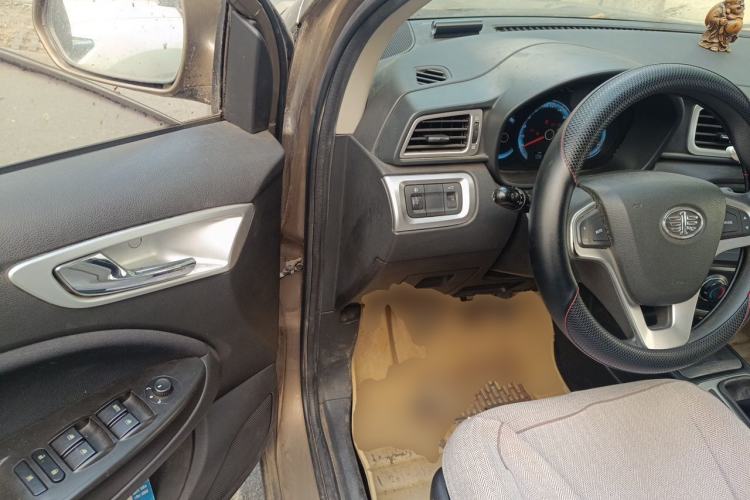 Used FAW Junpai D60 2015 1.5L Manual Standard Edition Driver Seat
